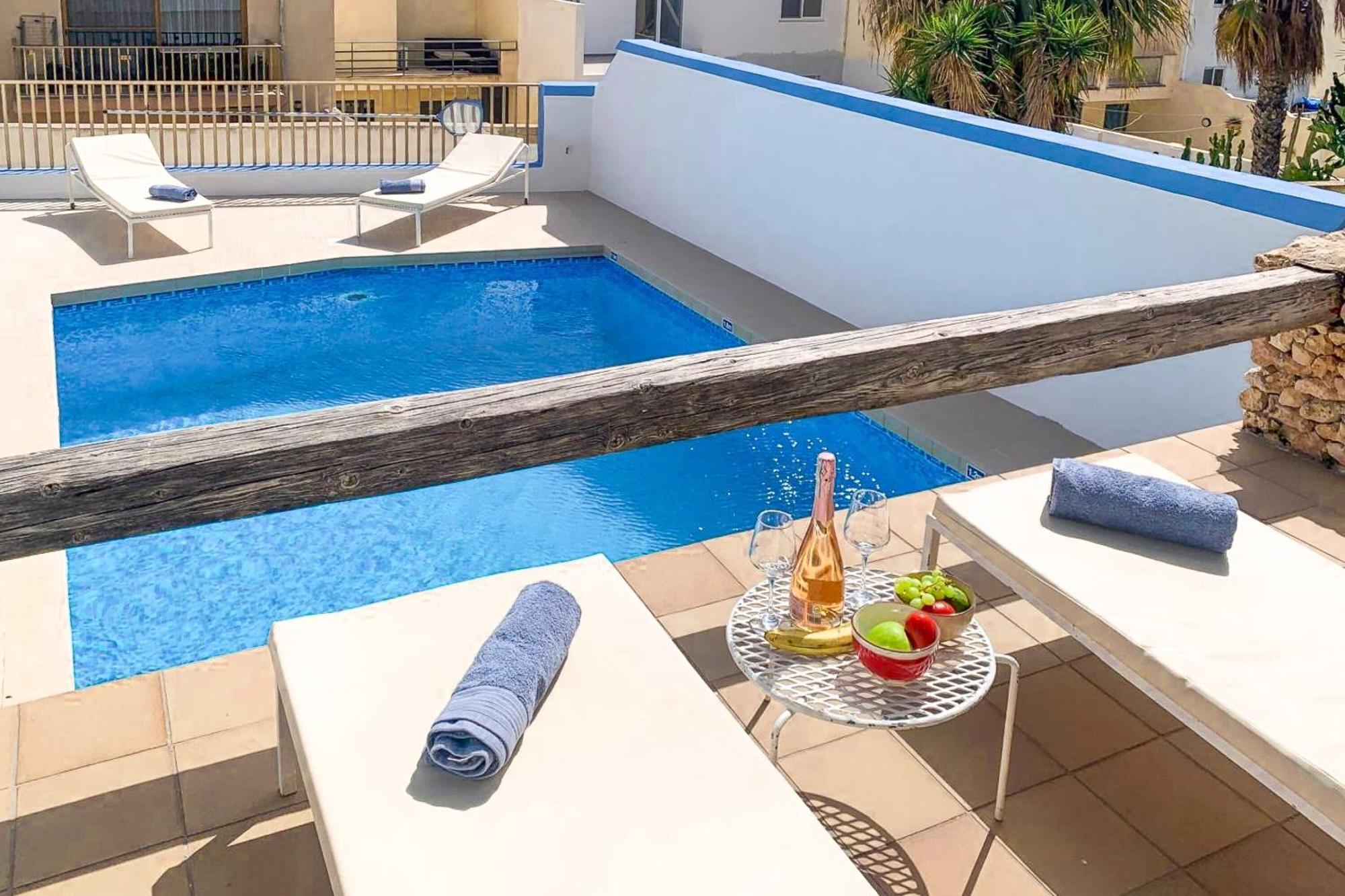 Pool & Sea Merill Apartments Mellieha Exterior photo
